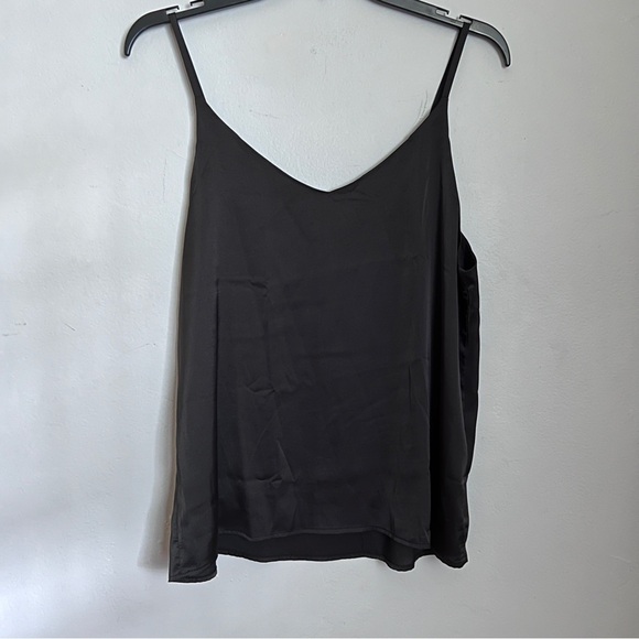 AUQCO Black Silky Camisole Size Large Like New. Fully Lined. - Picture 3 of 6